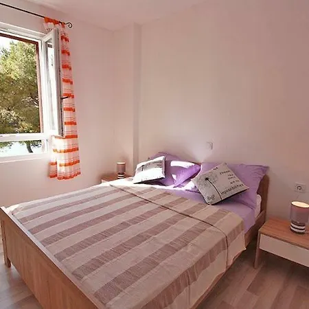 Apartman Petra Fazana Exterior photo